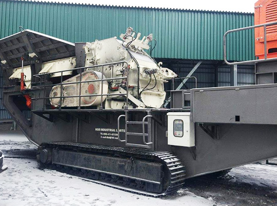 紅星履帶破——“春風(fēng)吹，戰(zhàn)鼓擂”嚴(yán)苛工況誰怕誰？